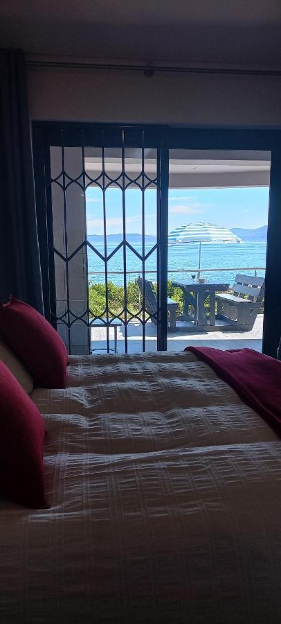 Royal Albatros Apartment Gansbaai Exterior photo