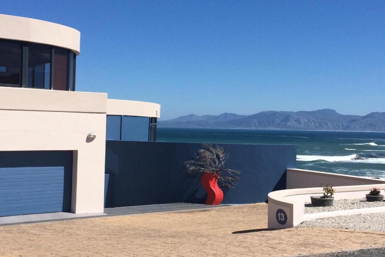 Royal Albatros Apartment Gansbaai Exterior photo