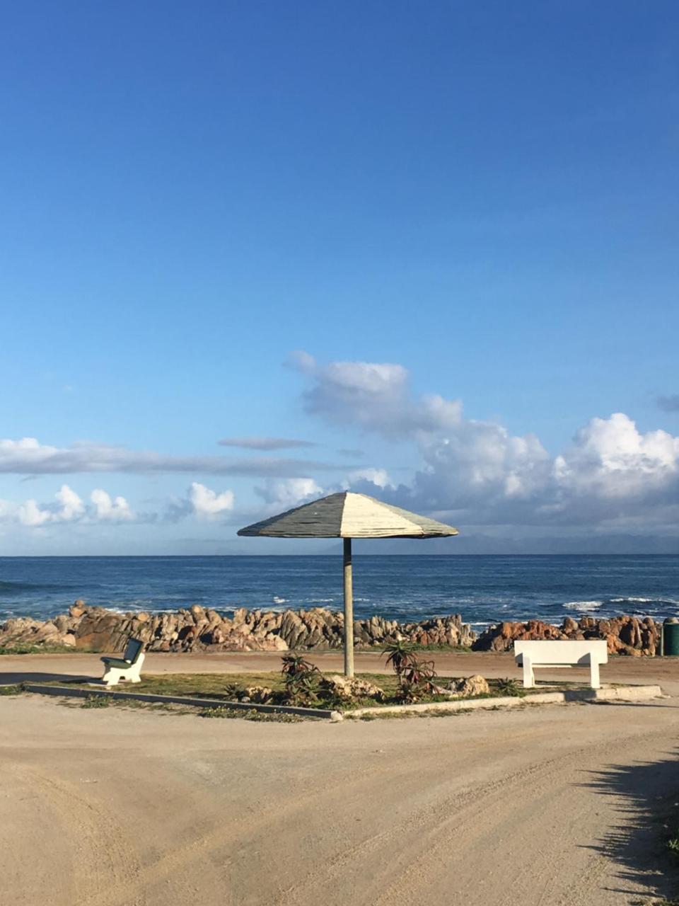 Royal Albatros Apartment Gansbaai Exterior photo